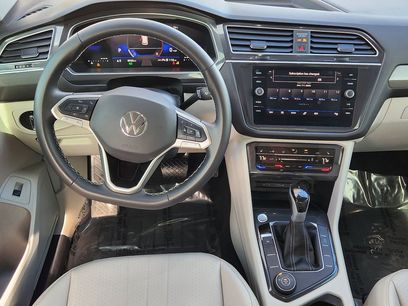 Used 2024 Volkswagen Tiguan SE w/ MDO Package, Two-Row