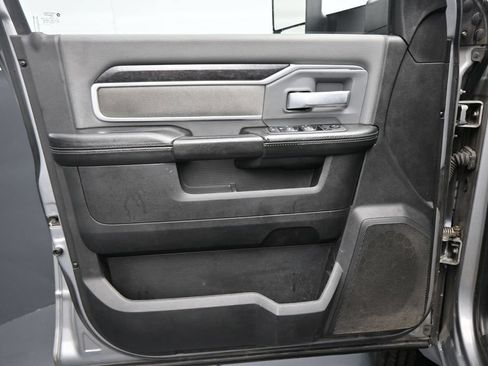 Used 2022 RAM 4500 SLT w/ Quick Order Package 2YG SLT AWD/4WD image 10