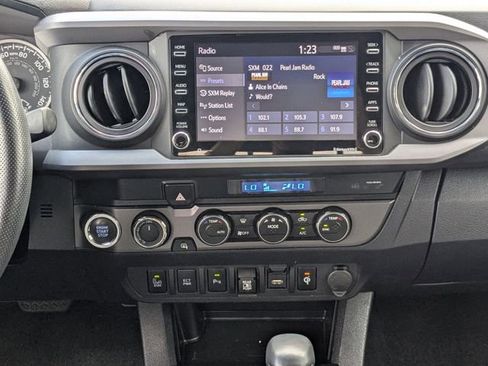 Used 2023 Toyota Tacoma TRD Off-Road image 23