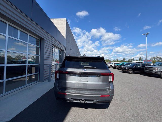Used 2025 Ford Explorer ST-Line AWD/4WD image 6