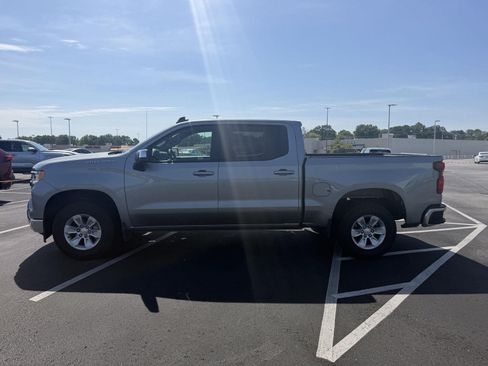 Used 2025 Chevrolet Silverado 1500 LT RWD image 8