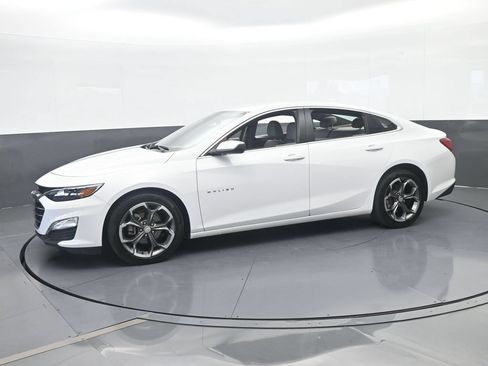 Used 2024 Chevrolet Malibu LT FWD image 2