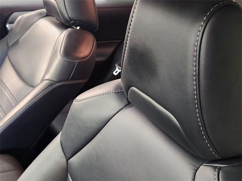 Used 2020 Toyota RAV4 XLE Premium image 15