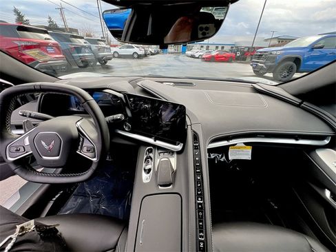 Used 2023 Chevrolet Corvette Stingray Preferred Cpe w/ Z51 Performance Package image 18