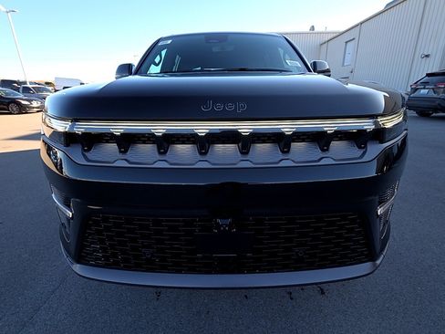 New 2026 Jeep Grand Wagoneer L Limited image 2