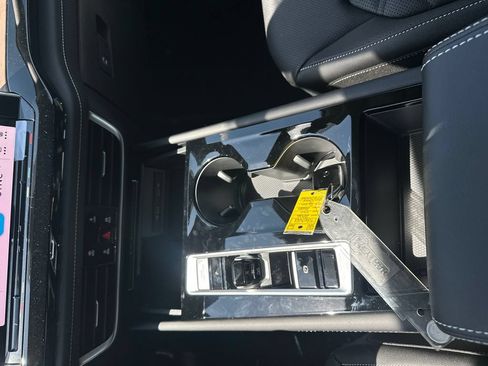 New 2026 Volkswagen Atlas SE AWD/4WD image 17