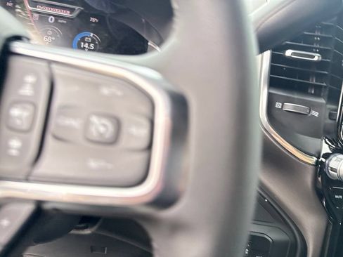 New 2026 RAM 2500 Laramie AWD/4WD image 15