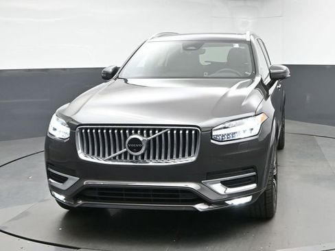 Used 2023 Volvo XC90 B6 Plus w/ Protection Package Premier AWD/4WD image 3