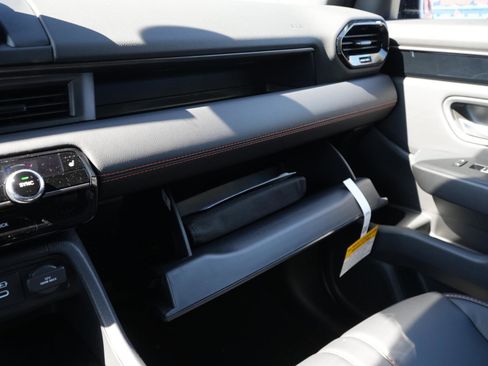 New 2025 Honda Pilot TrailSport image 31