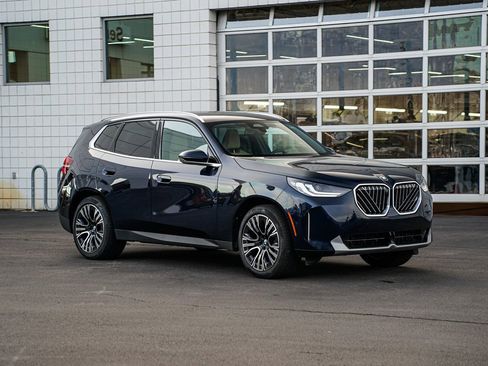 Used 2026 BMW X3 xDrive30 image 3