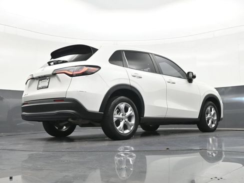 Used 2023 Honda HR-V LX image 28