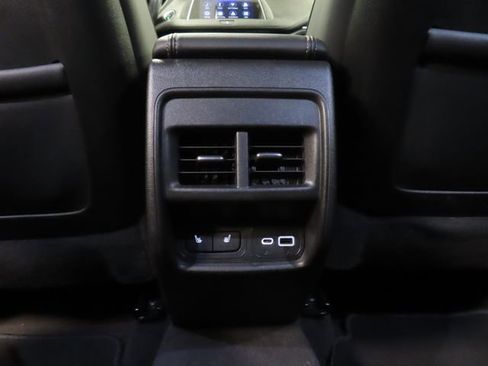 Used 2022 Cadillac XT4 Luxury w/ Cold Weather Package image 29