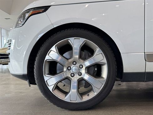 Used 2017 Land Rover Range Rover Supercharged image 35