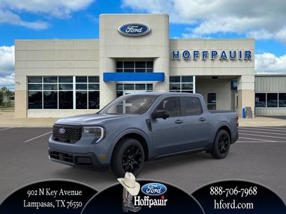 New 2026 Ford Maverick Lariat w/ Black Appearance Package