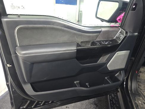 Used 2023 Ford F150 Lightning Platinum AWD/4WD image 9