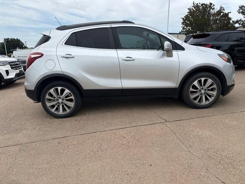 Used 2019 Buick Encore Preferred FWD image 8