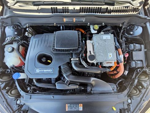 Used 2018 Ford Fusion S FWD image 12