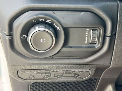 New 2025 Jeep Wrangler Unlimited Rubicon 392 image 28