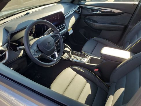 New 2026 Chevrolet TrailBlazer ACTIV w/ Convenience Package FWD image 3