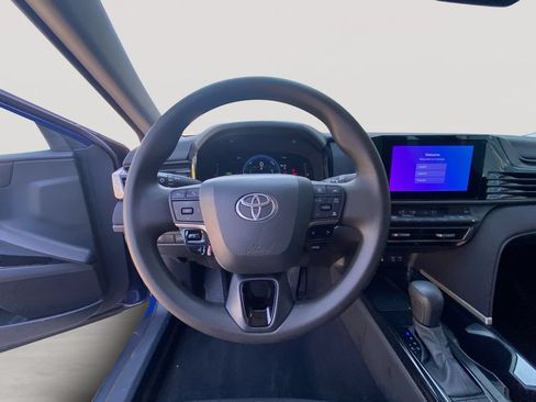 Used 2025 Toyota Camry LE w/ Convenience Package AWD/4WD image 12