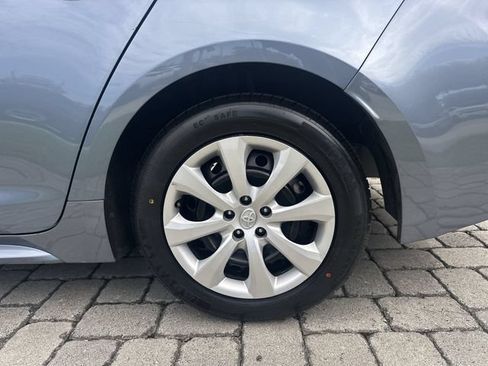 Used 2024 Toyota Corolla LE FWD image 11