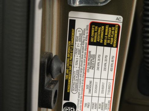Used 2024 Subaru Outback Premium AWD/4WD image 18