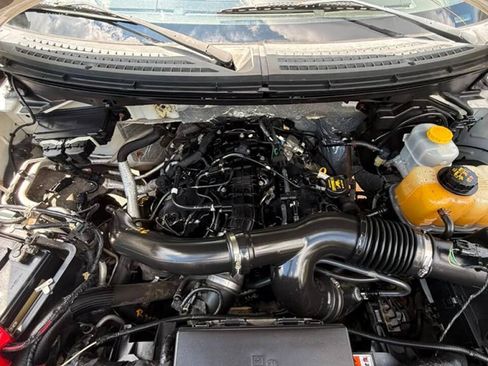 Used 2013 Ford F150 Lariat w/ Luxury Equipment Group AWD/4WD image 13