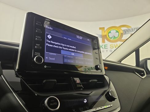 Used 2021 Toyota Corolla LE image 20