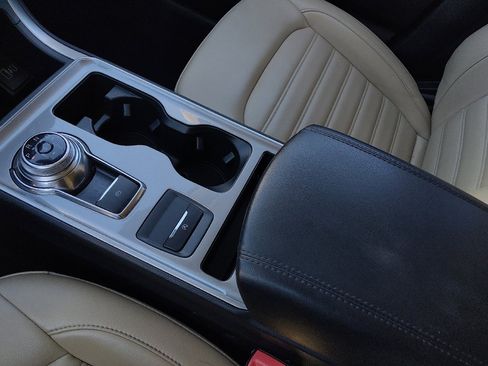 Used 2023 Ford Edge SEL image 26