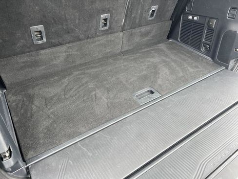 Used 2025 Ford Expedition Active image 48