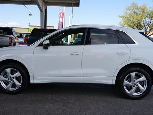 Used 2020 Audi Q3 2.0T Premium image 6