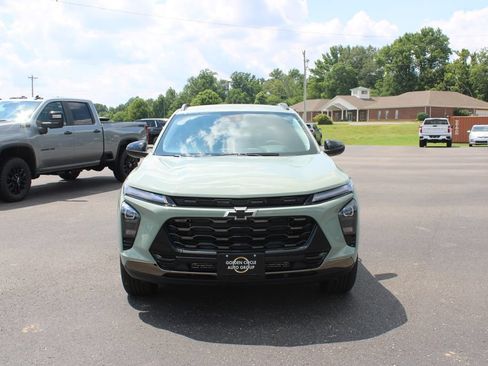 New 2026 Chevrolet Trax ACTIV FWD image 3