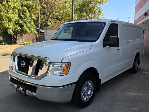 Used 2018 Nissan NV 2500 SL w/ Navigation Package image 1