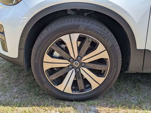 Certified 2023 Volvo C40 Recharge Core AWD/4WD image 11
