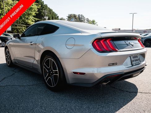 Used 2022 Ford Mustang Premium RWD image 5