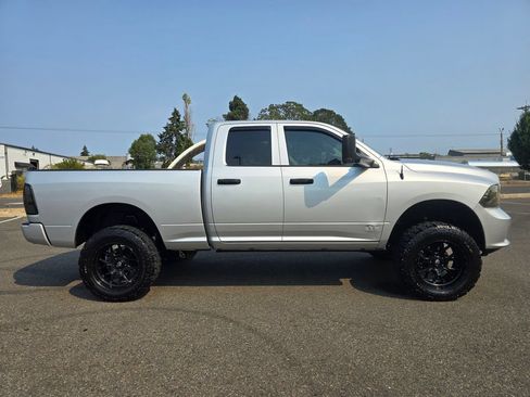 Used 2016 RAM 1500 Express w/ Popular Equipment Group AWD/4WD image 6