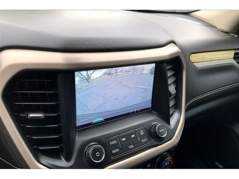 Used 2019 GMC Acadia Denali image 23