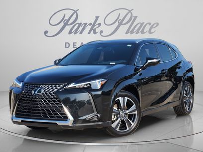 Certified 2026 Lexus UX 300h FWD w/ Accessory Package (Z1)