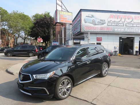 Used 2017 Acura MDX SH-AWD w/ Technology Package image 2