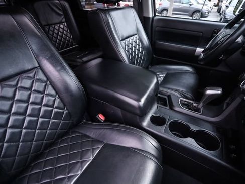 Used 2022 Toyota Sequoia TRD Sport AWD/4WD image 46