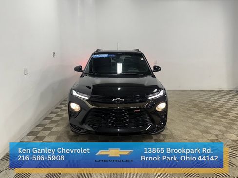 Certified 2023 Chevrolet TrailBlazer RS w/ Convenience Package image 2