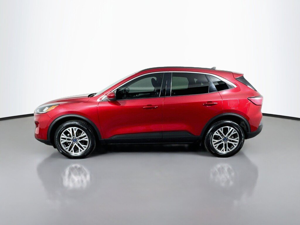 Used 2021 Ford Escape SEL w/ Technology Package AWD/4WD image 2