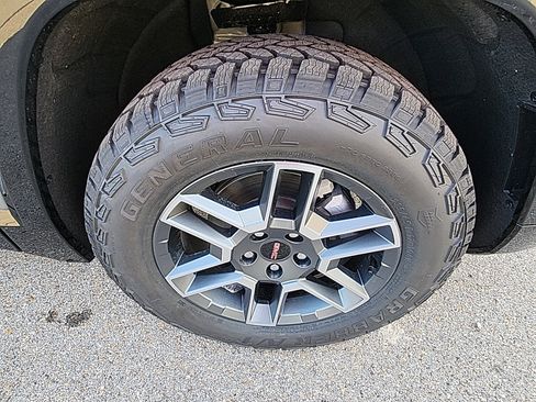 New 2026 GMC Terrain AT4 image 10