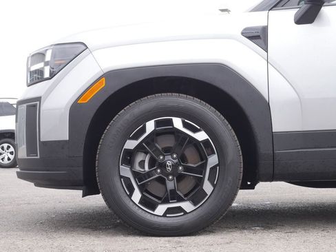 Used 2025 Hyundai Santa Fe SEL FWD image 14