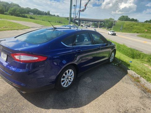 Used 2016 Ford Fusion S image 3
