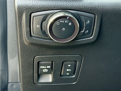 Used 2020 Ford Expedition Max Limited image 11