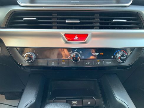 Used 2020 Kia Telluride LX AWD/4WD image 27