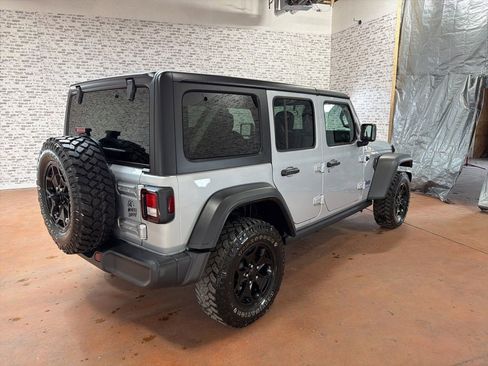 Used 2023 Jeep Wrangler Unlimited w/ Cold Weather Group image 7