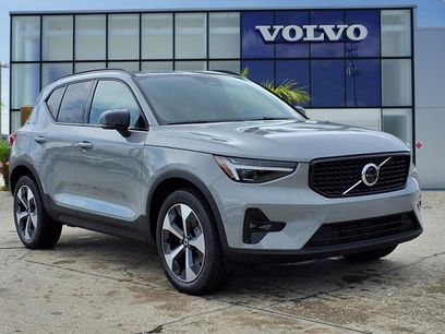 New 2026 Volvo XC40 B5 Plus w/ Protection Package Premier