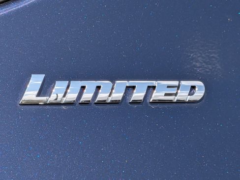 Used 2023 Toyota Tundra Limited w/ Power Package image 10